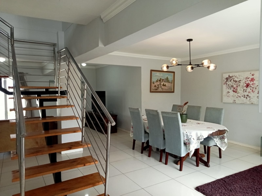 4 Bedroom Property for Sale in Gonubie Eastern Cape